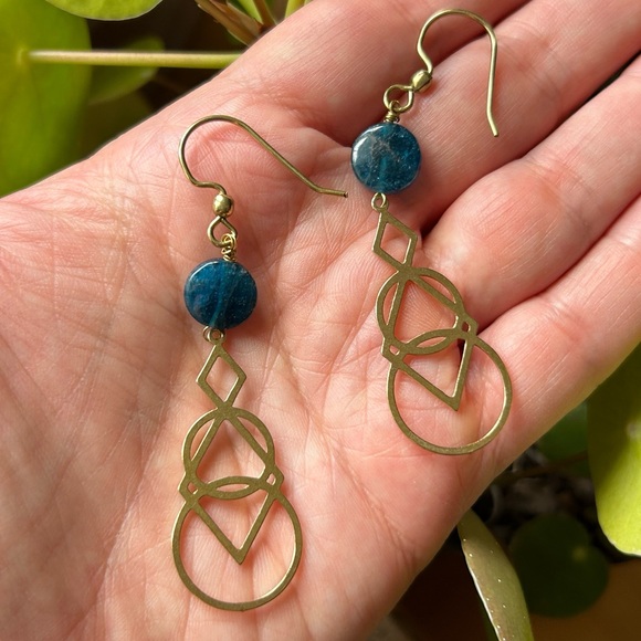 Hand Crafted Earrings Apatite Geometric Boho - 2.5” Drop - Raw Brass - NWT - Picture 2 of 3